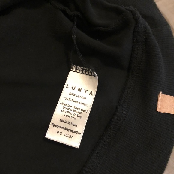 Lunya black crew neck sweater pop over size Medium Pima cotton comfy - Picture 8 of 10